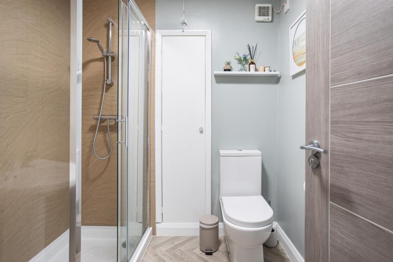 New Lisburn Road Apartment - Free Parking Belfast Bagian luar foto